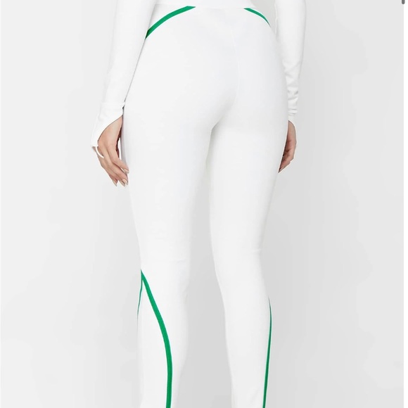 NWT - MANIERE DE VOIR CONTRAST CONTOUR LEGGINGS - WHITE/GREEN - Picture 4 of 8